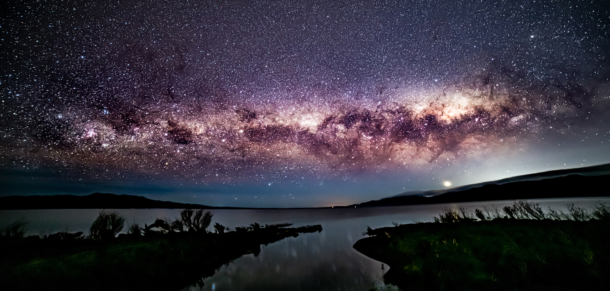 Peter Monk, Milky Way over Lake Wairarapa (2020)