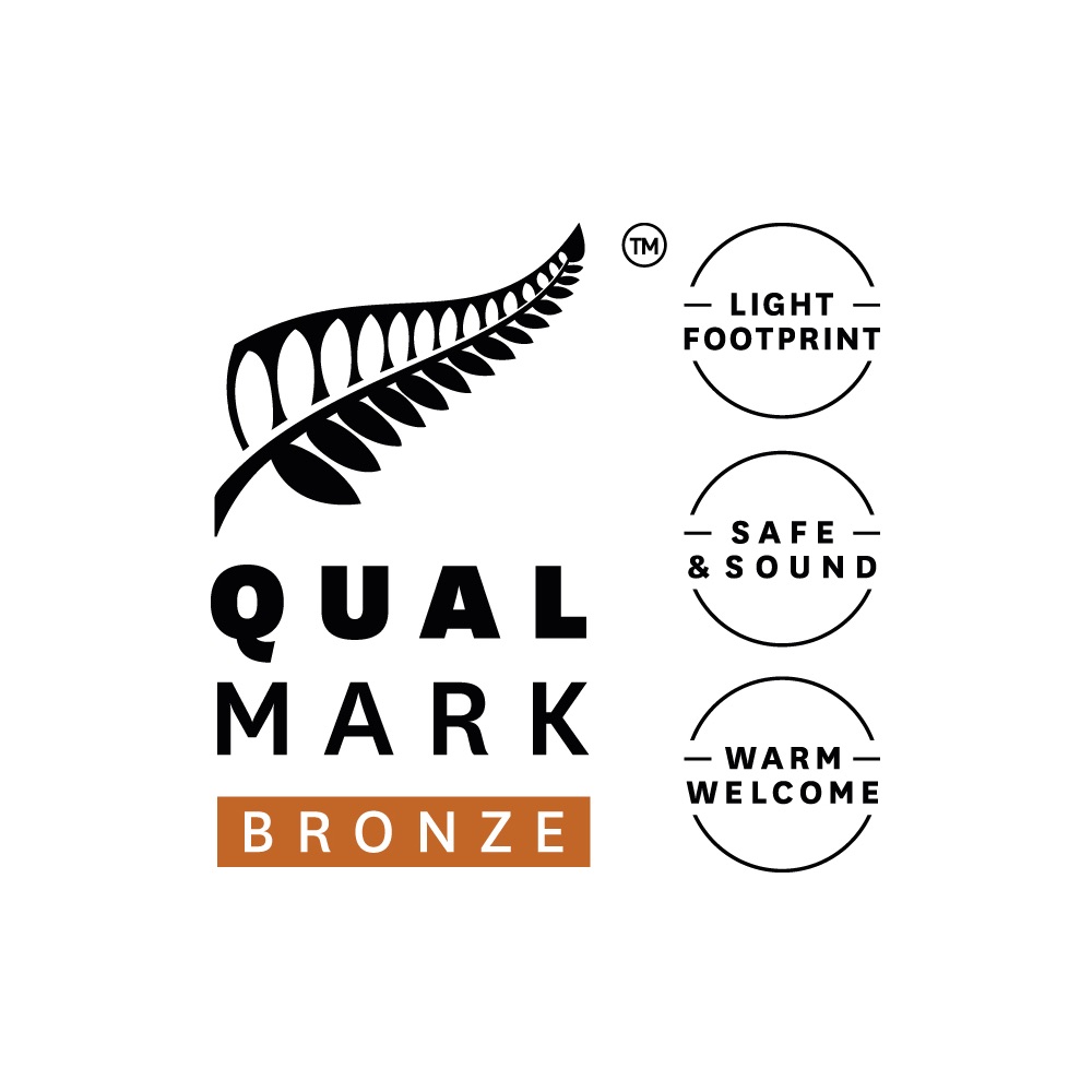 Qualmark bronze award logo