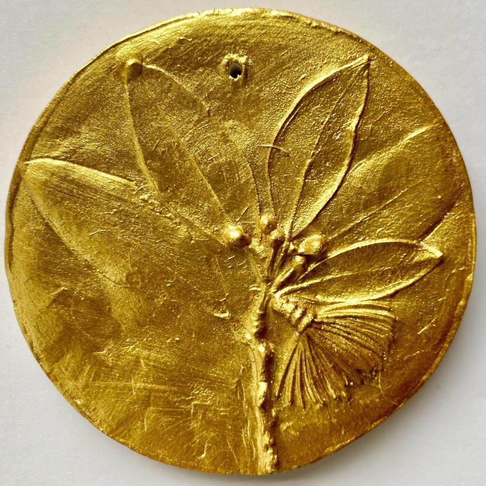 gold plastercast